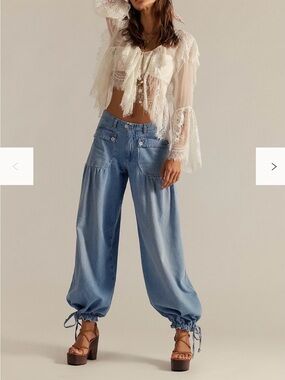 Free People We The Free Lotus Balloon Jeans 28 Bijou Blue NWT